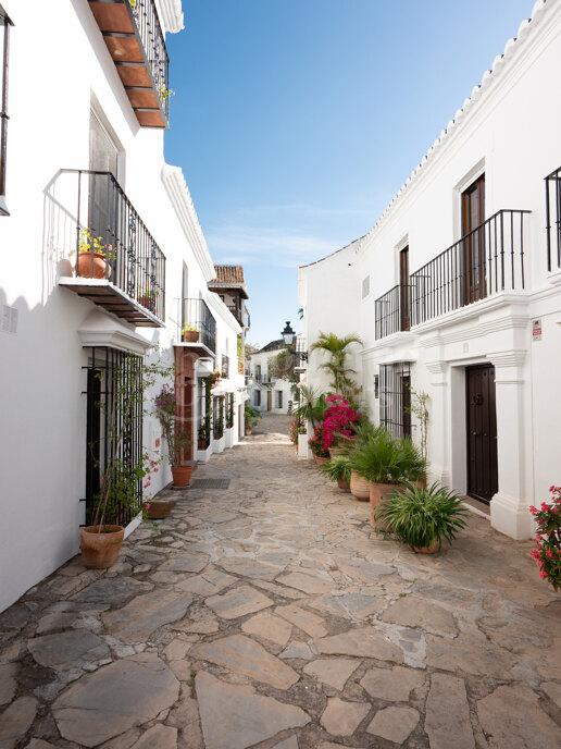 Townhouse San Gabriel - Recently Renovated property in the Marbella Golden Mile