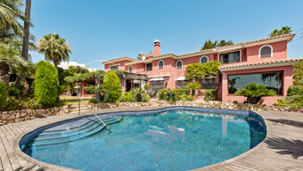 Villa Amaral —Elegant Mediterranean Villa in Nueva Andalucía