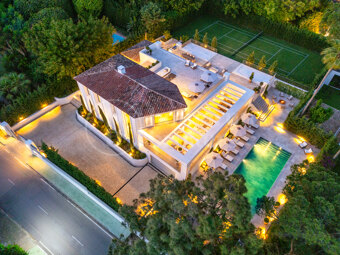 Villa Summer - Ny lyxvilla i Rocío de Nagüeles med tennisbana och havsutsikt
