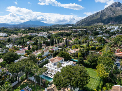 Villa Summer - Brand New Luxury Villa for Sale in Rocío de Nagüeles with Tennis Court and Sea Views