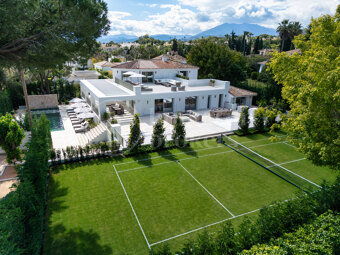 Villa Summer - Ny lyxvilla i Rocío de Nagüeles med tennisbana och havsutsikt