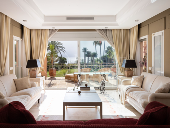 Casa Zahara - Strandvilla i frontlinjen på den nya Golden Mile, Estepona
