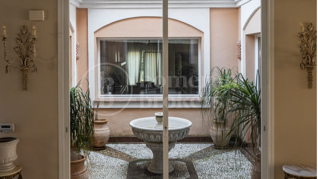 Casa Zahara - Strandvilla i frontlinjen på den nya Golden Mile, Estepona
