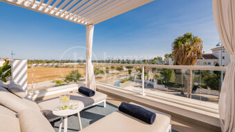 ղ챹åԾԲ Jade Beach - Havsutsikt Duplex takvåning steg från stranden