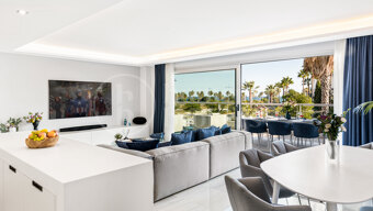 ղ챹åԾԲ Jade Beach - Havsutsikt Duplex takvåning steg från stranden