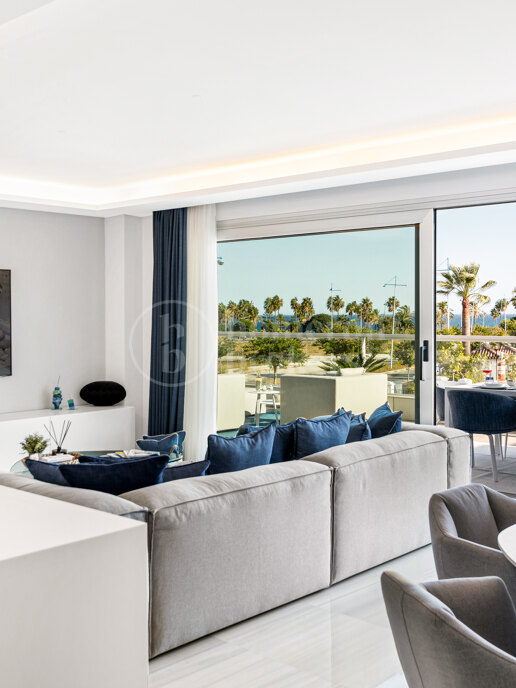 ղ챹åԾԲ Jade Beach - Havsutsikt Duplex takvåning steg från stranden