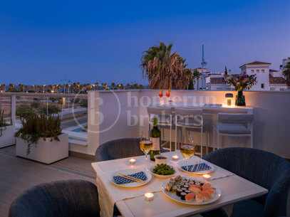 Takvåning Jade Beach - Havsutsikt Duplex takvåning steg från stranden