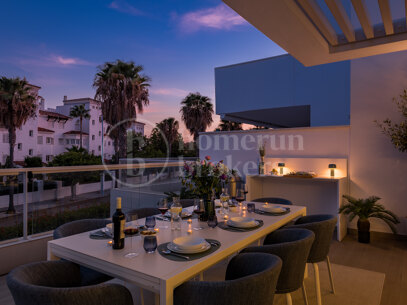 Takvåning Jade Beach - Havsutsikt Duplex takvåning steg från stranden