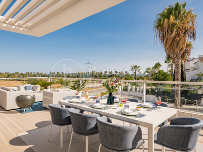 Takvåning Jade Beach - Havsutsikt Duplex takvåning steg från stranden
