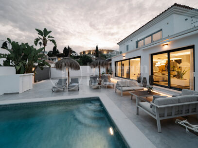Villa Banús Heights - Luxury 4-Bed Investment Villa Near Puerto Banús