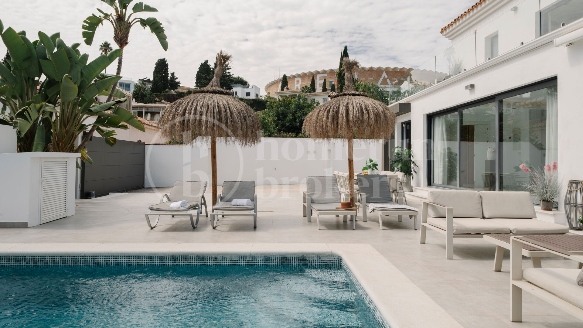 Villa Banús Heights - Luxury 4-Bed Investment Villa Near Puerto Banús