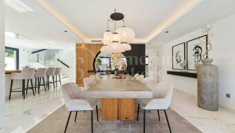 Villa Banús Heights - Luxury 4-Bed Investment Villa Near Puerto Banús