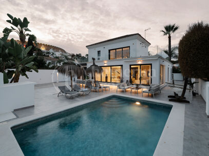 Villa Banús Heights - Luxury 4-Bed Investment Villa Near Puerto Banús