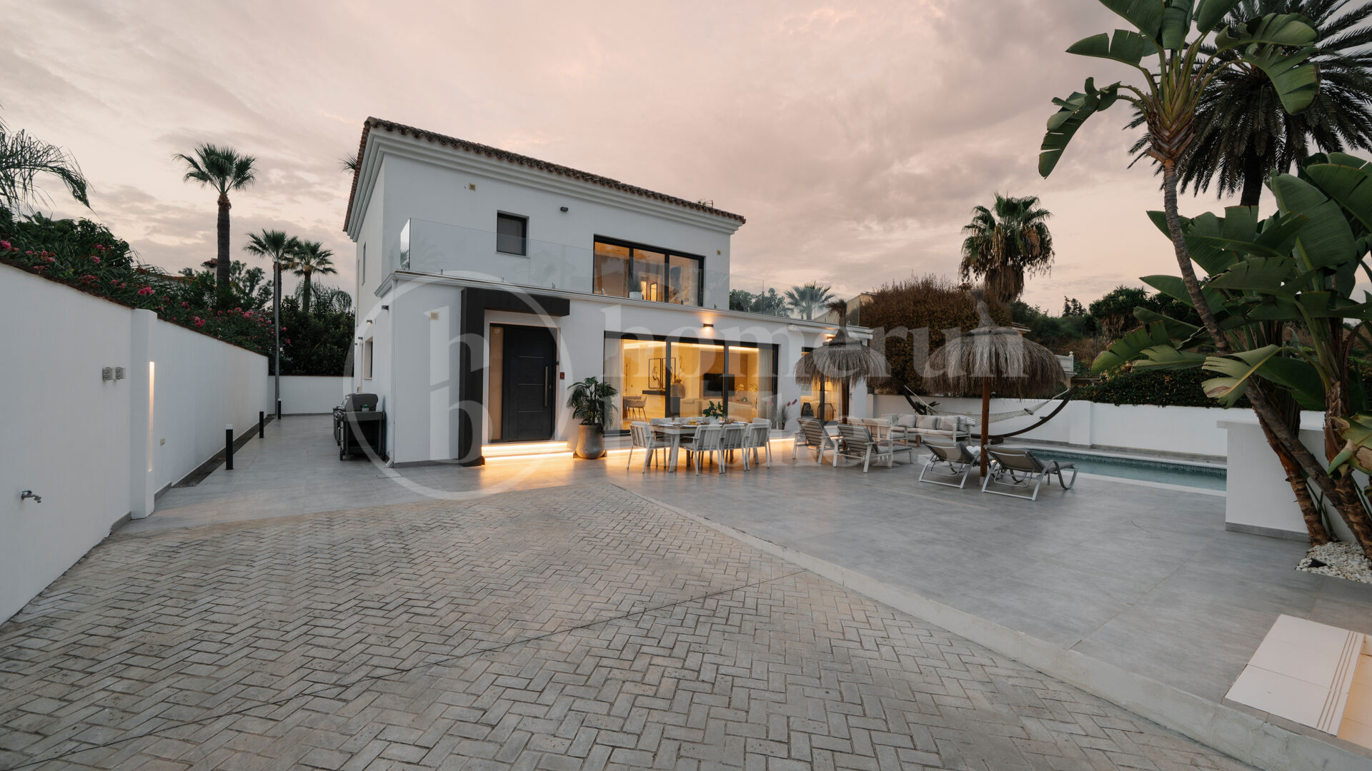 Villa Banús Heights - Luxury 4-Bed Investment Villa Near Puerto Banús