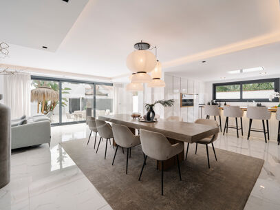 Villa Banús Heights - Luxury 4-Bed Investment Villa Near Puerto Banús