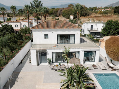 Villa Banús Heights - Luxury 4-Bed Investment Villa Near Puerto Banús