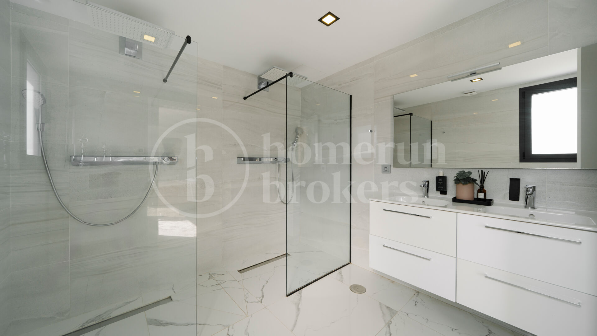 Villa Banús Heights - Luxury 4-Bed Investment Villa Near Puerto Banús