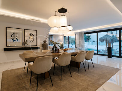 Villa Banús Heights - Luxury 4-Bed Investment Villa Near Puerto Banús