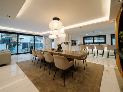 Villa Banús Heights - Luxury 4-Bed Investment Villa Near Puerto Banús