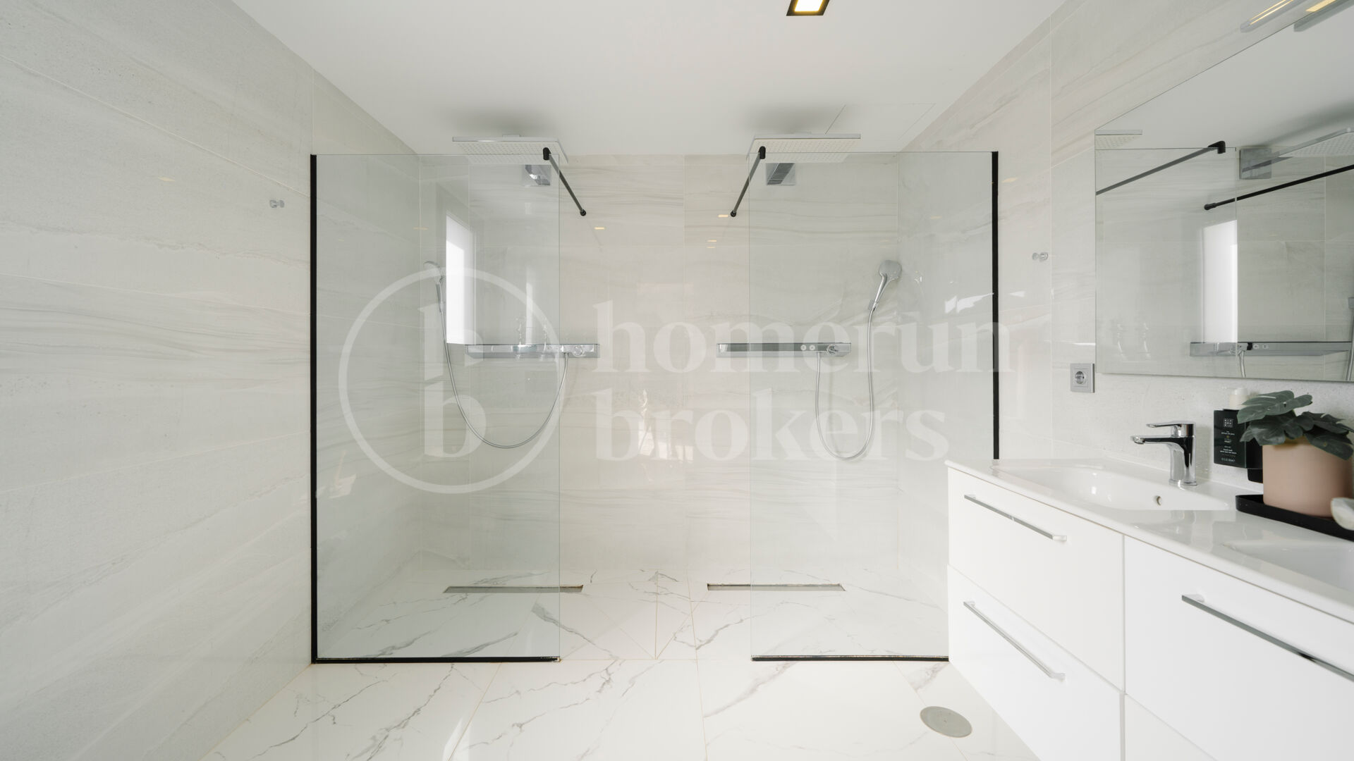 Villa Banús Heights - Luxury 4-Bed Investment Villa Near Puerto Banús