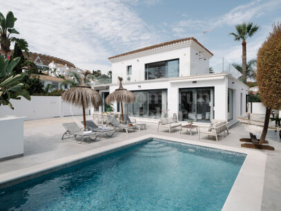 Villa Banús Heights - Luxury 4-Bed Investment Villa Near Puerto Banús