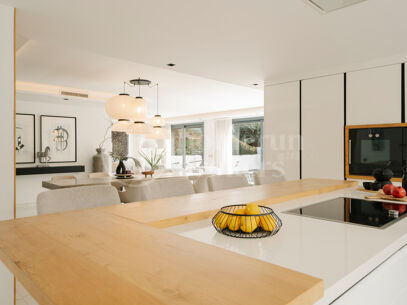 Villa Banús Heights - Luxury 4-Bed Investment Villa Near Puerto Banús