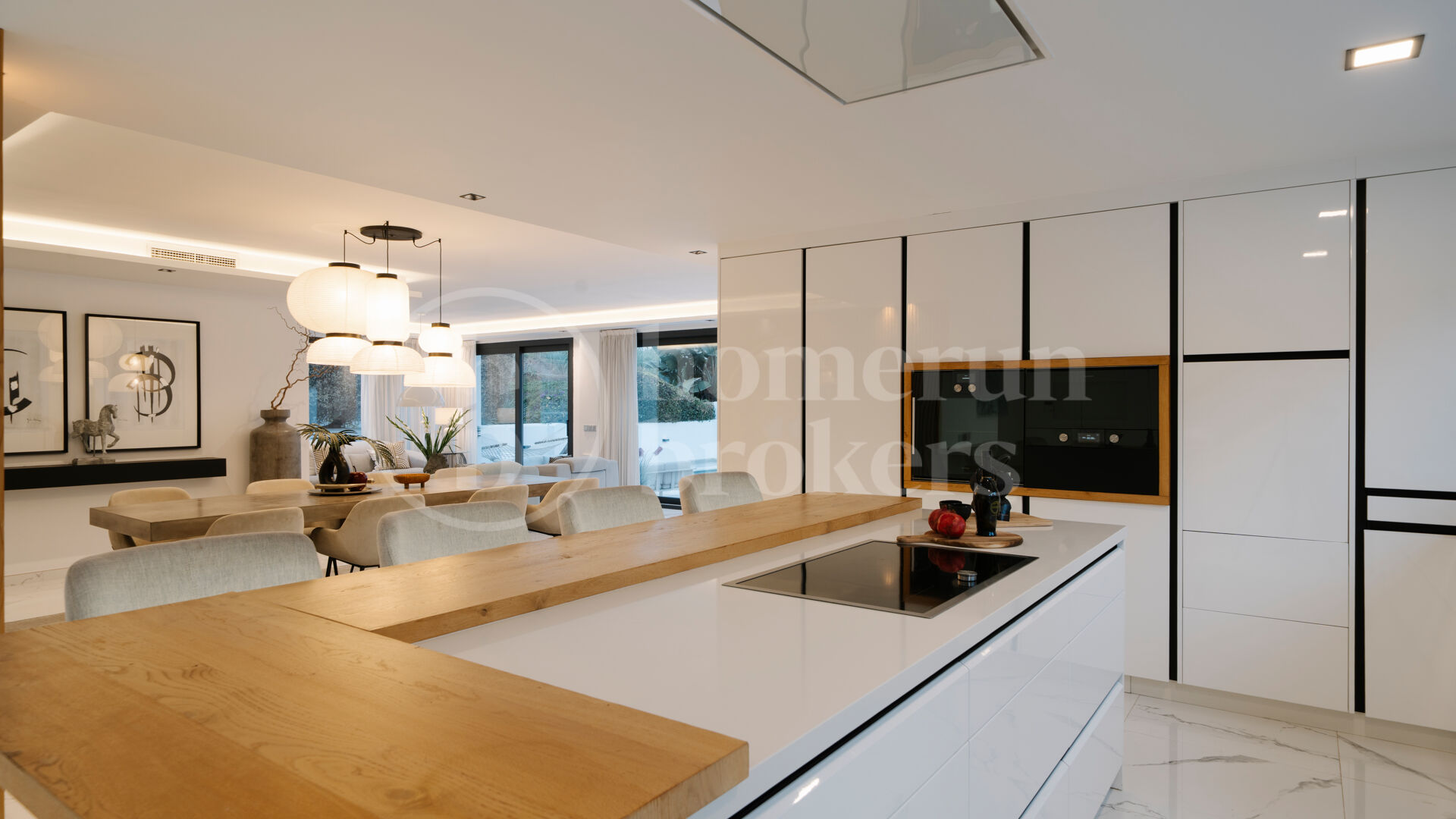 Villa Banús Heights - Luxury 4-Bed Investment Villa Near Puerto Banús