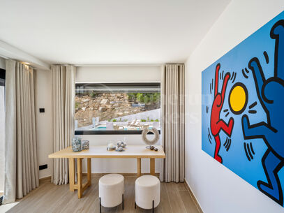 Villa Luma – With Exceptional Sea Views in Las Lomas de Nueva Andalucía