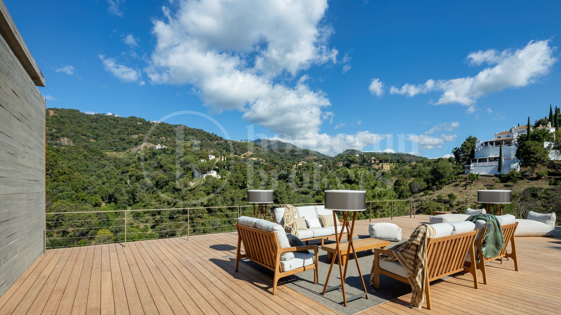 Villa Alia - Mästerverk med panoramautsikt över havet och banbrytande design i El Madroñal