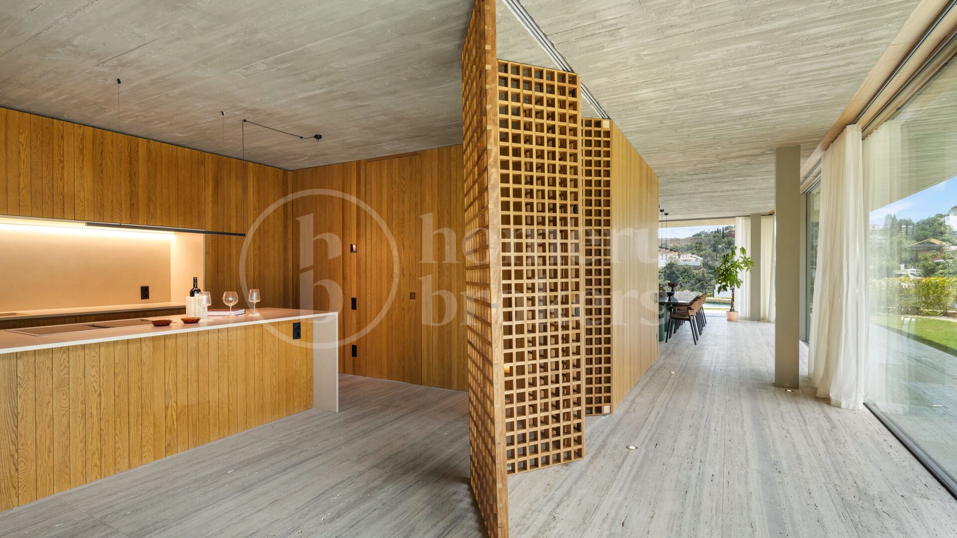 Villa Alia - Mästerverk med panoramautsikt över havet och banbrytande design i El Madroñal