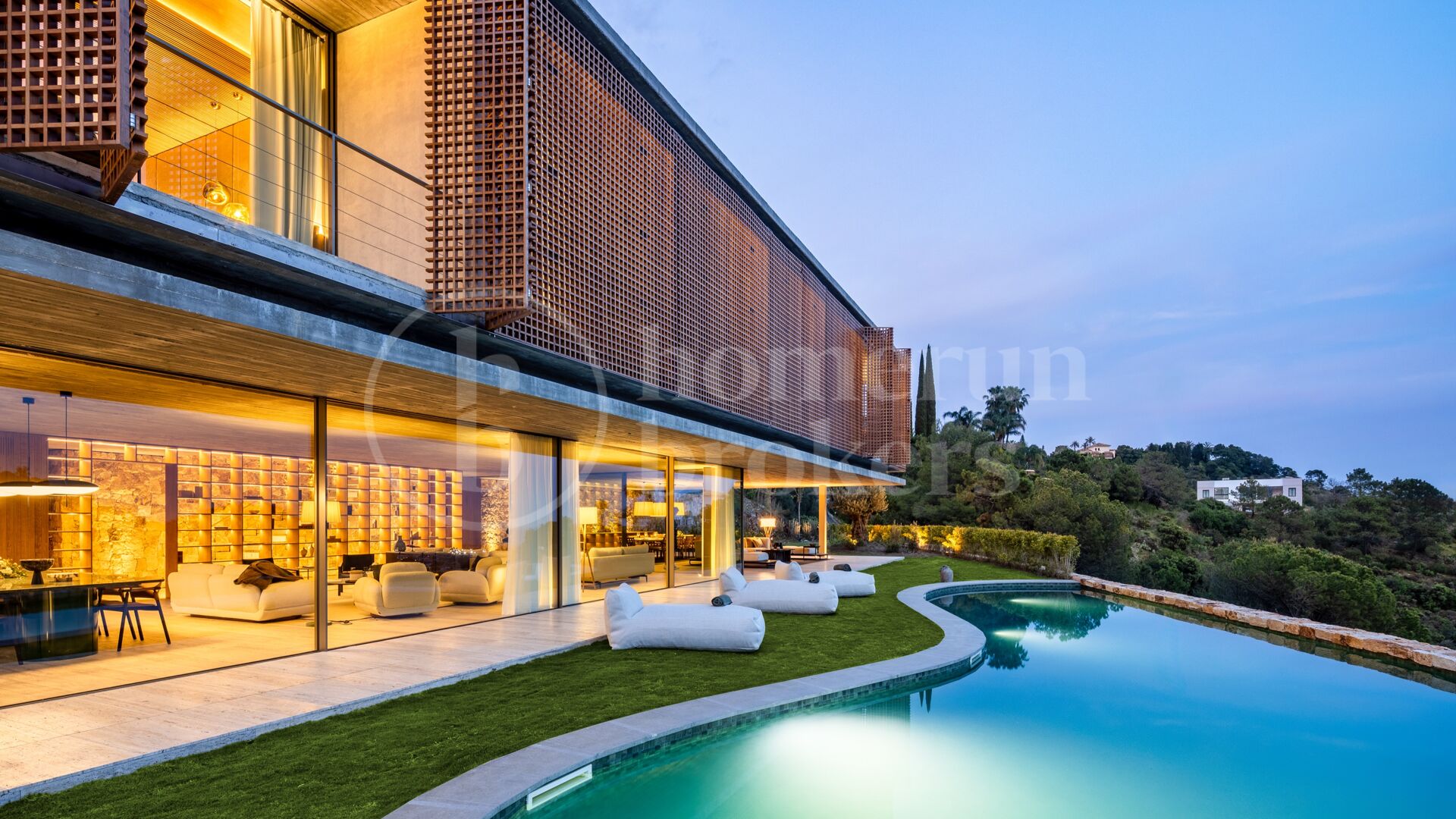 Villa Alia - Mästerverk med panoramautsikt över havet och banbrytande design i El Madroñal