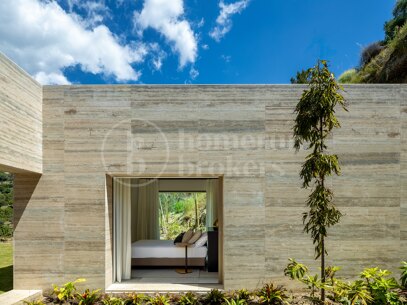 Villa Alia - Mästerverk med panoramautsikt över havet och banbrytande design i El Madroñal