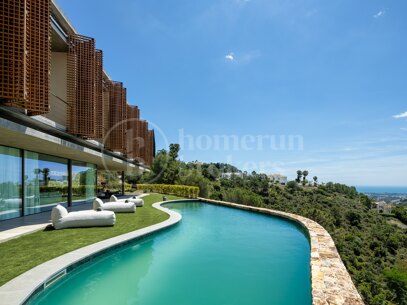 Villa Alia - Mästerverk med panoramautsikt över havet och banbrytande design i El Madroñal