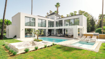 Villa Atenas - Luxury Four Bedroom Villa In Nueva Andalucia