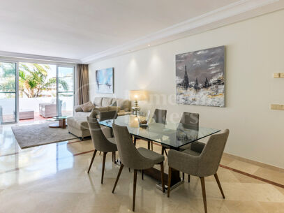 Penthouse VenturaMar – Contemporary Duplex with Sea Views in Puerto Banús