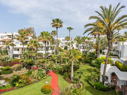 Penthouse VenturaMar – Contemporary Duplex with Sea Views in Puerto Banús