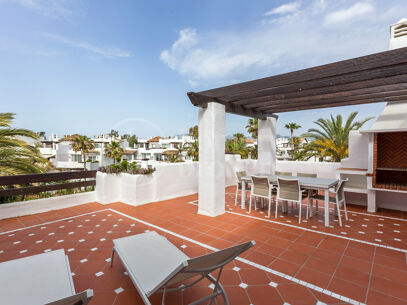 Penthouse VenturaMar – Contemporary Duplex with Sea Views in Puerto Banús