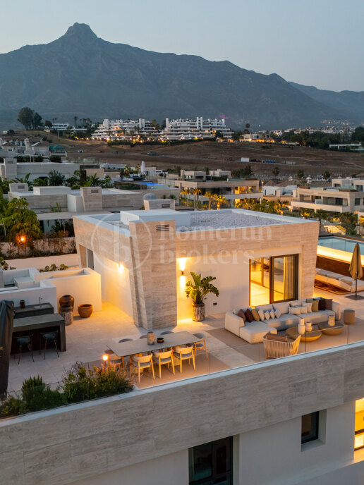 Penthouse Sky 6 – Exceptional Duplex Penthouse with Private Pool and Panoramic Views