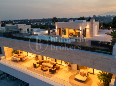 Penthouse Sky 6 – Exceptional Duplex Penthouse with Private Pool and Panoramic Views
