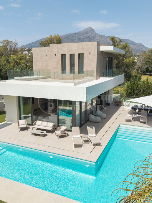 Villa Elysia - Modern Luxury Villa in La Cerquilla