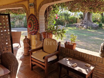 Casa Carla: Andalusisk charm bara 200 m från stranden i Cortijo Blanco, Marbella