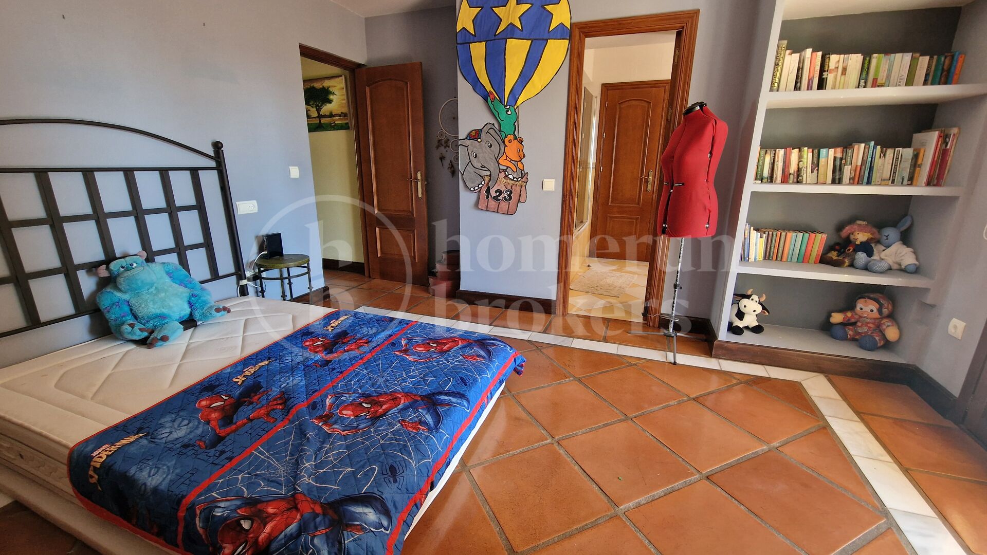 Casa Carla: Andalusisk charm bara 200 m från stranden i Cortijo Blanco, Marbella