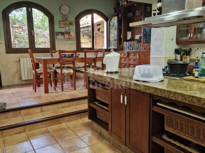 Casa Carla: Andalusisk charm bara 200 m från stranden i Cortijo Blanco, Marbella