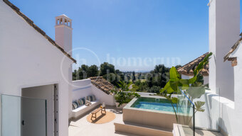 Casa Elsa – Renovated Townhouse with Sea Views and Private Pool in Nueva Andalucía