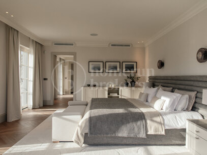 Villa Oasis – Elegant French-Style Villa in Nueva Andalucía’s Golf Valley