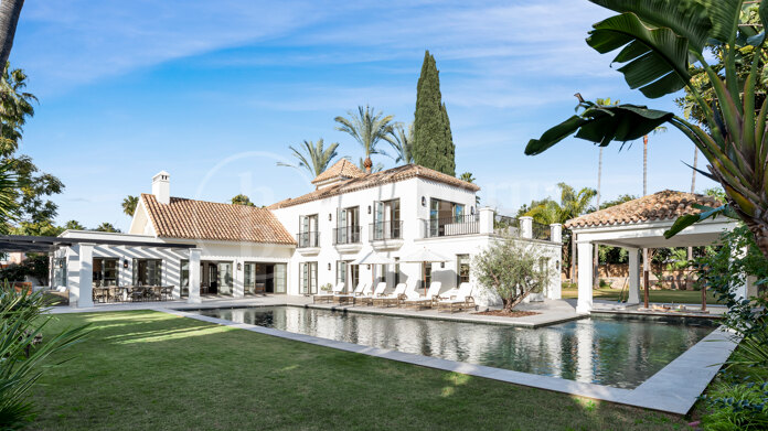Villa Oasis – Elegant French-Style Villa in Nueva Andalucía’s Golf Valley