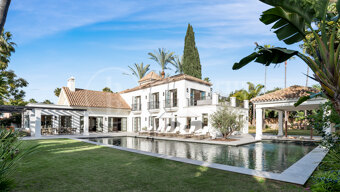 Villa Oasis – Elegant French-Style Villa in Nueva Andalucía’s Golf Valley