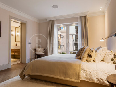 Villa Oasis – Elegant French-Style Villa in Nueva Andalucía’s Golf Valley