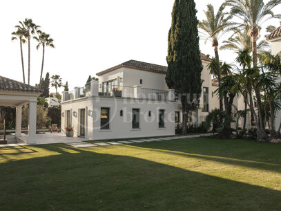 Villa Oasis – Elegant French-Style Villa in Nueva Andalucía’s Golf Valley