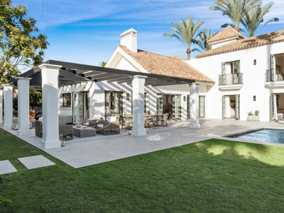Villa Oasis – Elegant French-Style Villa in Nueva Andalucía’s Golf Valley